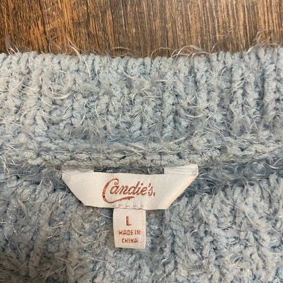 Super soft sweater! - Picture 2 of 2